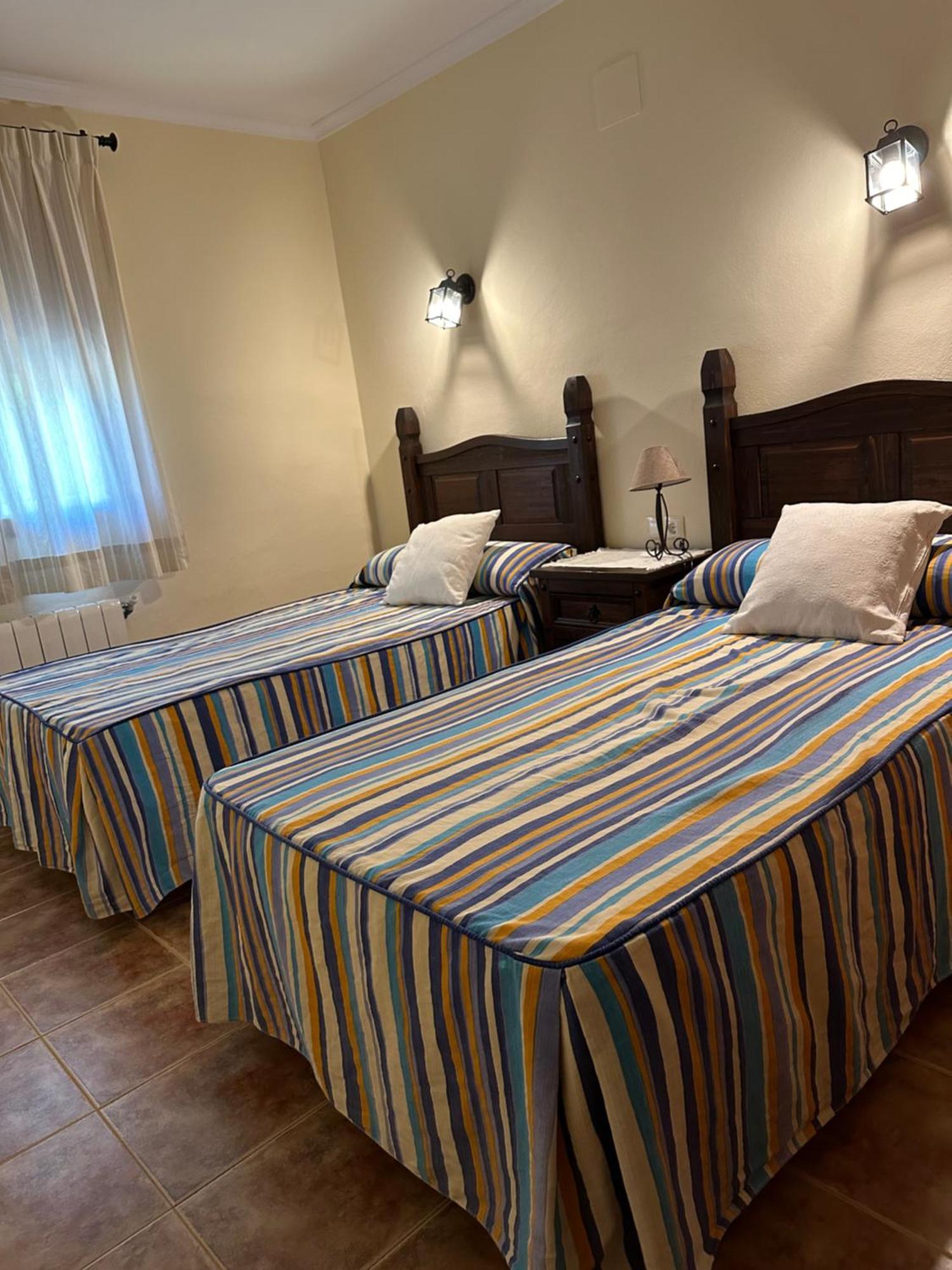 Casas Rurales Cerro Lobo Yeste Extérieur photo
